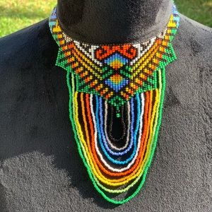 Walka indigenous art choker